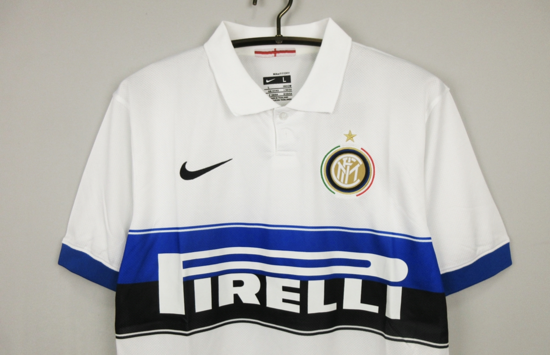 Inter Milan 2009/10 Away Shirt – Premier Retros