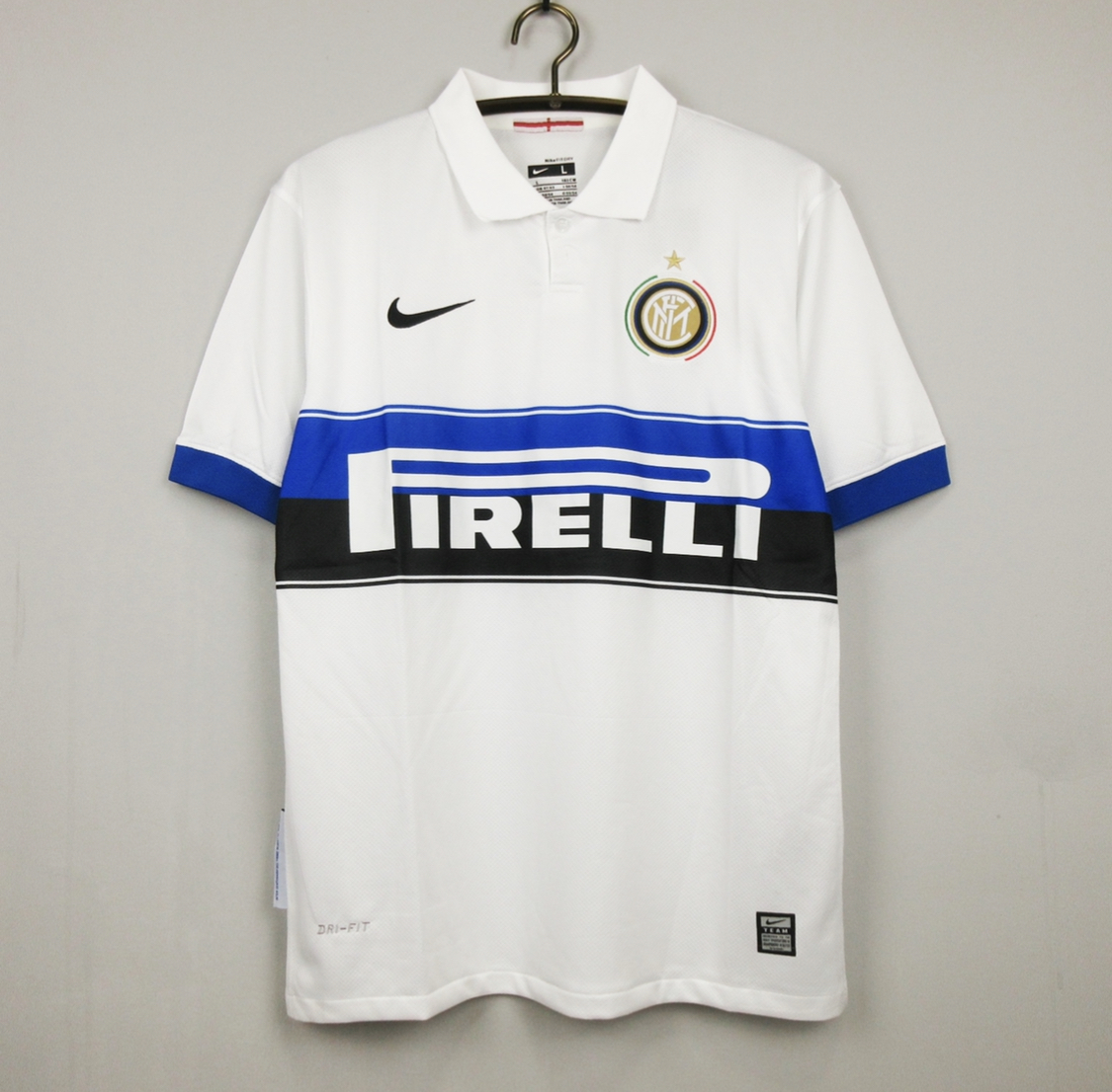 Inter Milan 2009/10 Away Shirt – Premier Retros