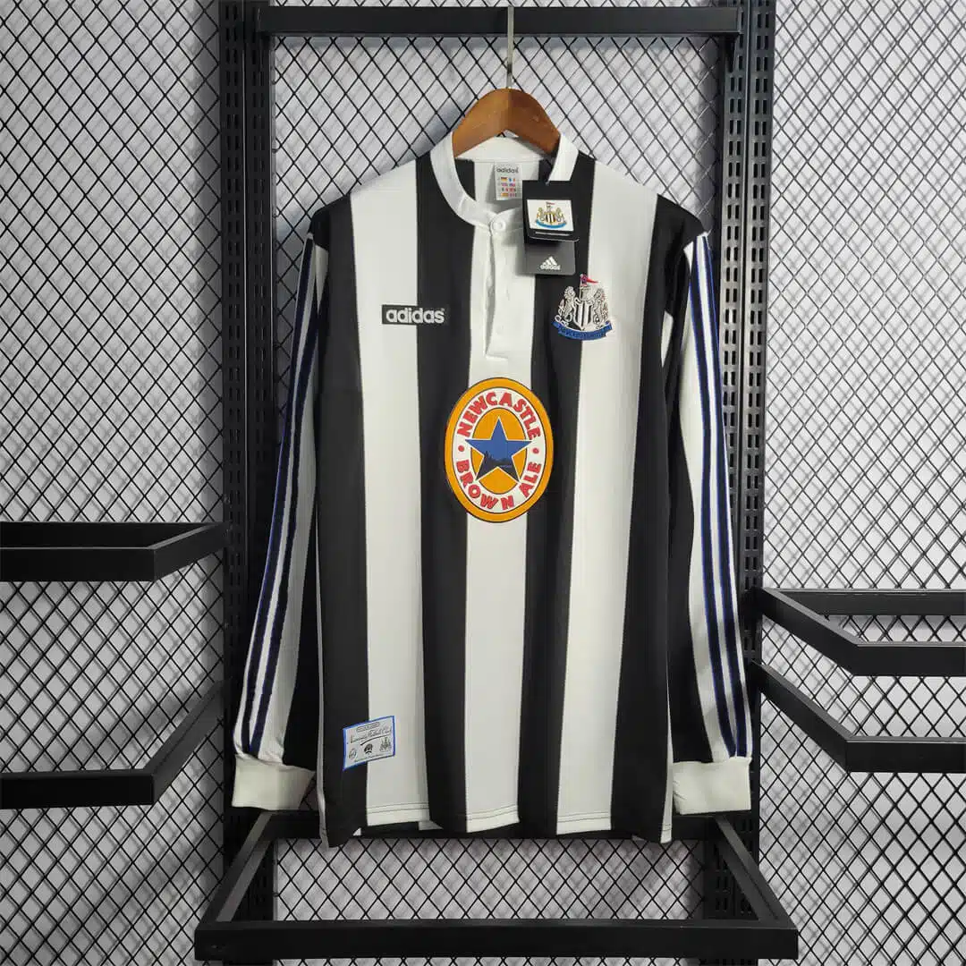 Newcastle United 1995-96 Home Shirt Long Sleeved