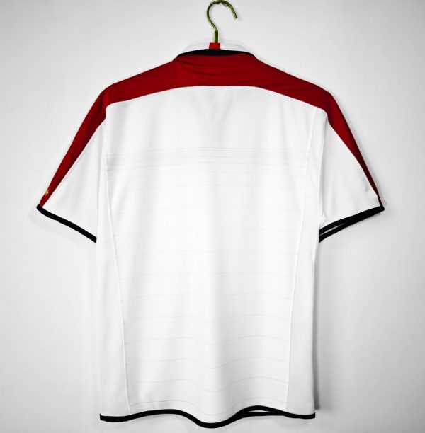 England 2004 Home Shirt - Image 3