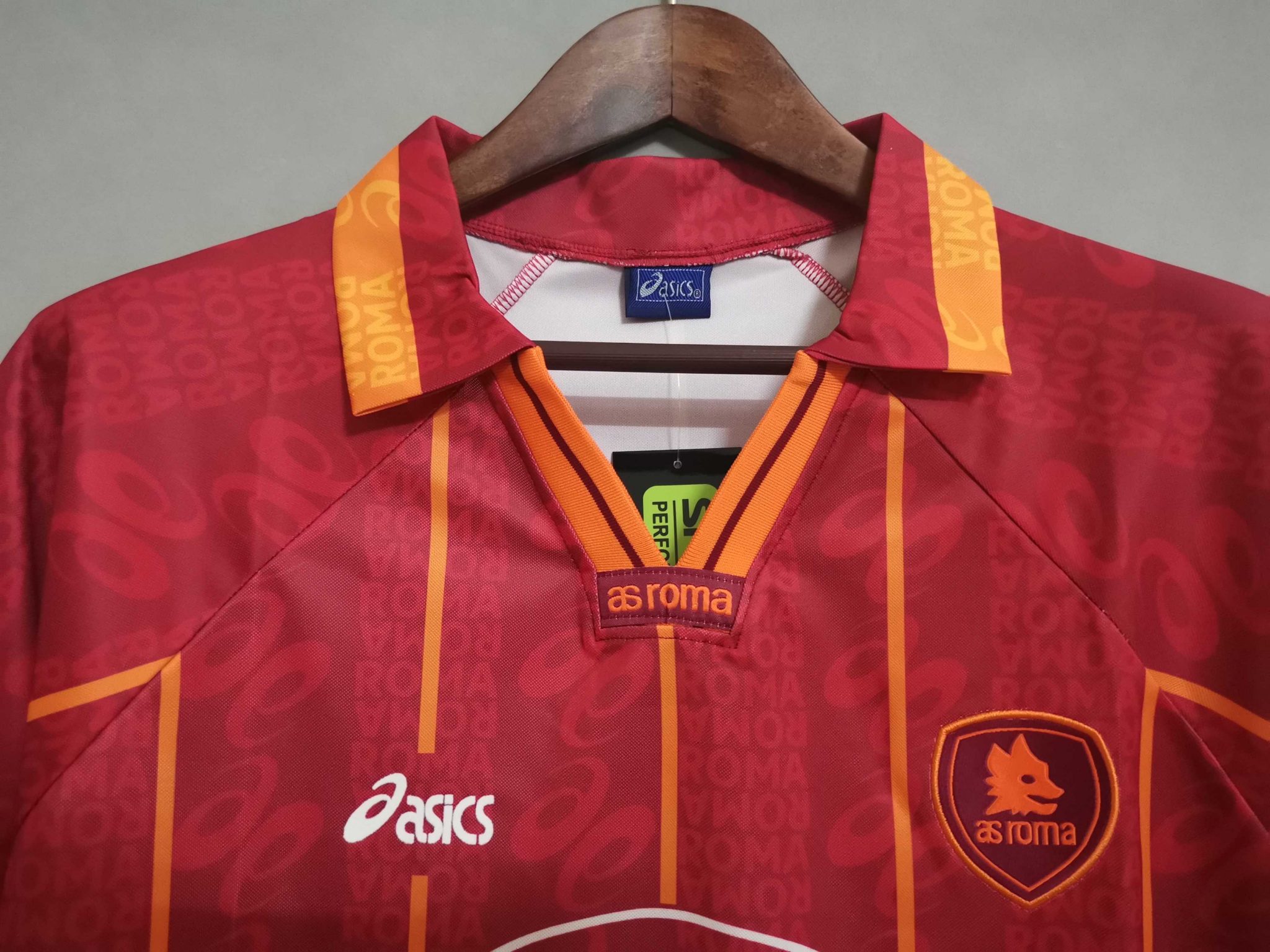 Roma 1995/96 Home Shirt – Premier Retros