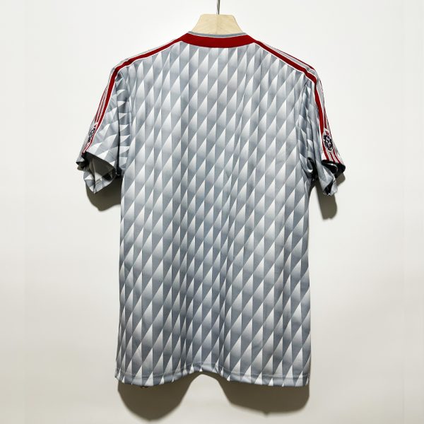 Liverpool 1989/91 Away Shirt - Image 3