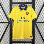 Arsenal 2013-14 Away Shirt