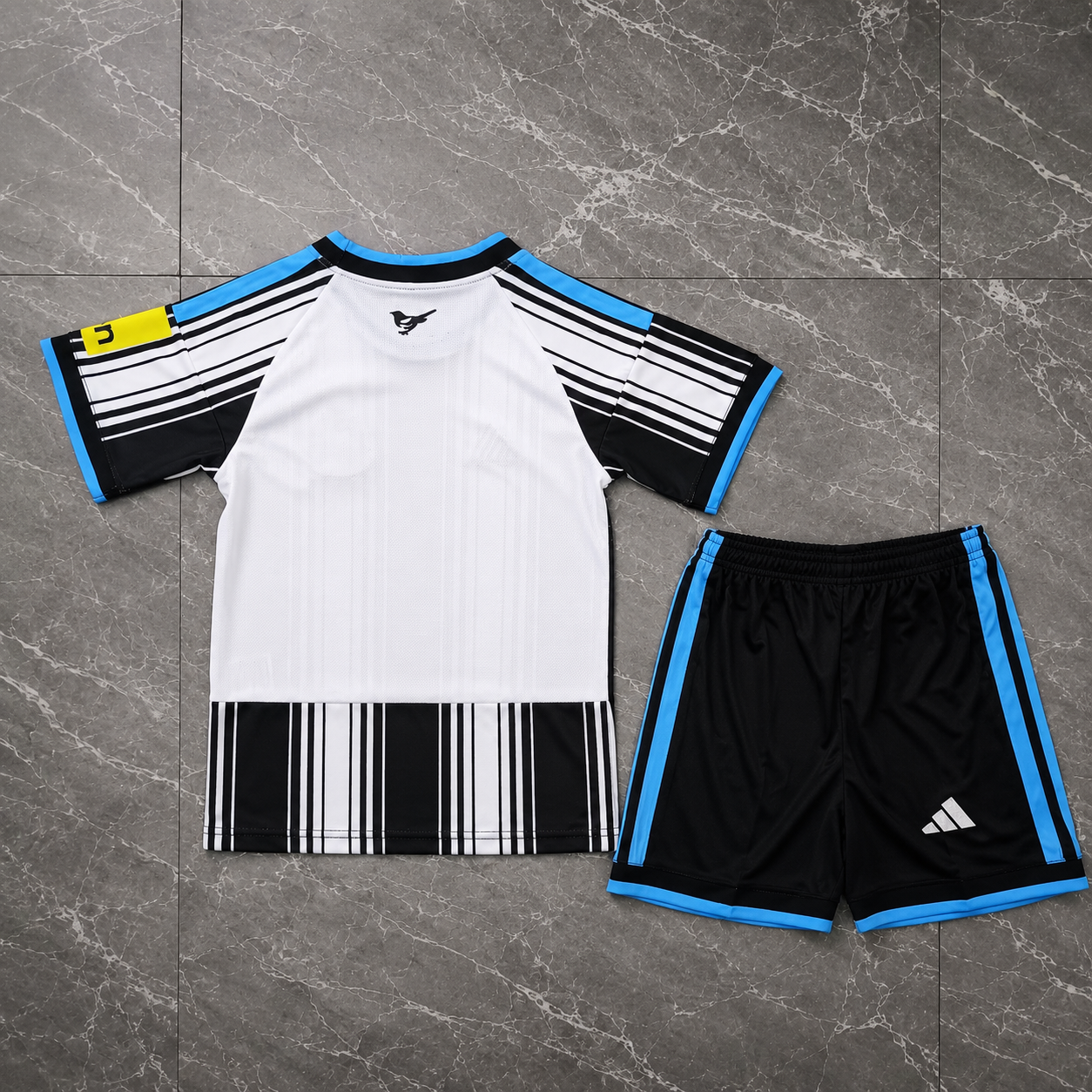 Newcastle United 2026-27 Home Kids Kit - Image 4