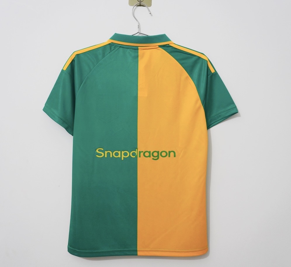 Manchester United 125th Anniversary Away Shirt - Image 4